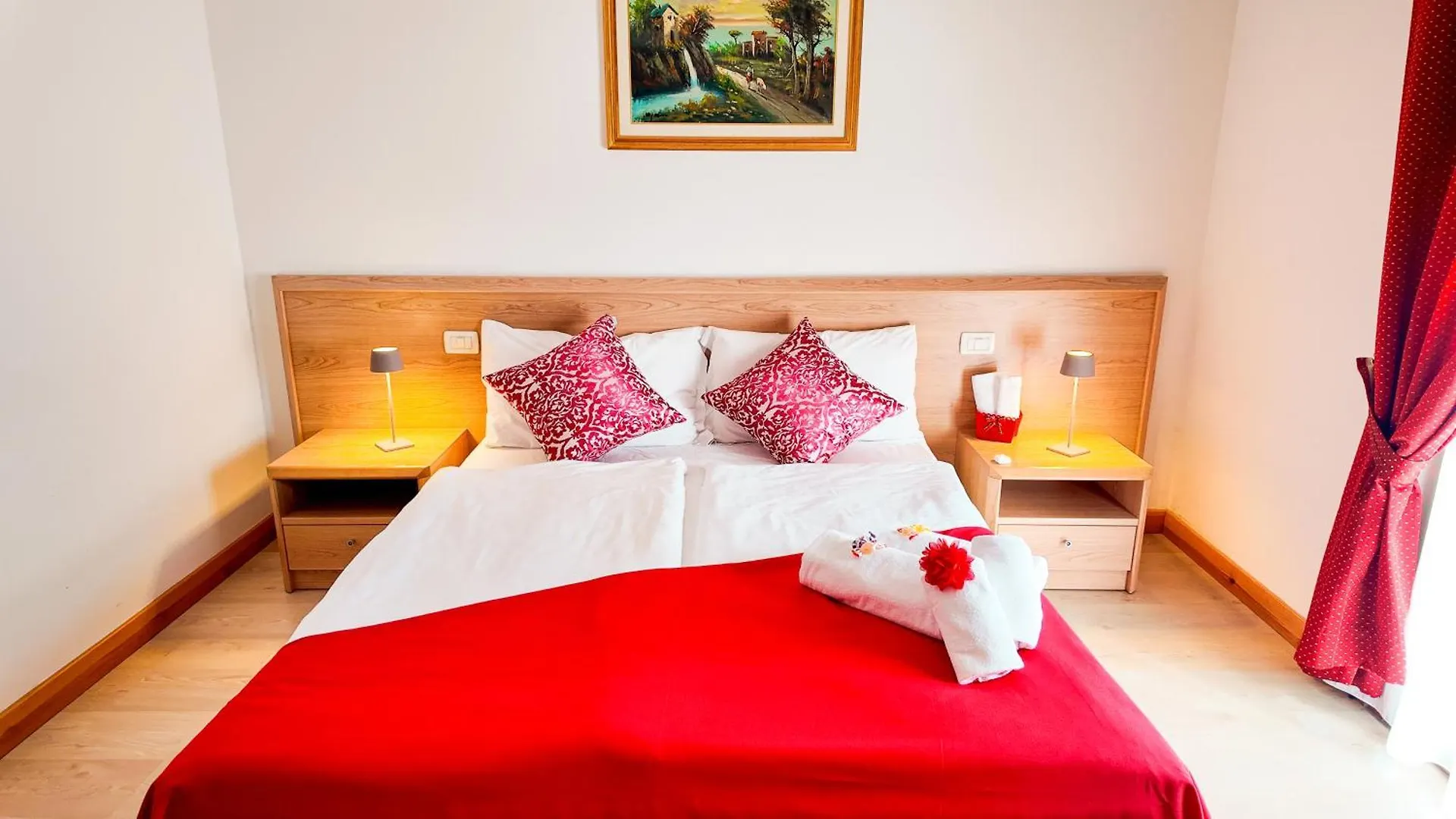 Albergo Dalla Mena contacts