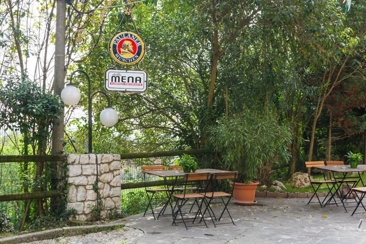 Albergo Dalla Mena Romano D'Ezzelino 2*,